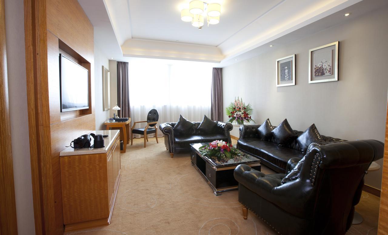 Friend Hotel Shanghai Exteriör bild