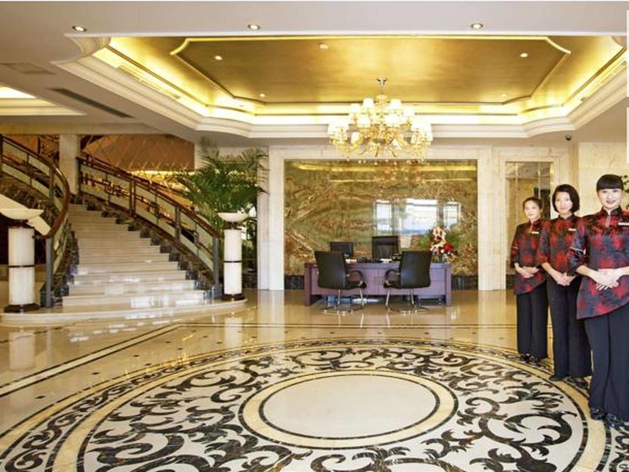 Friend Hotel Shanghai Exteriör bild