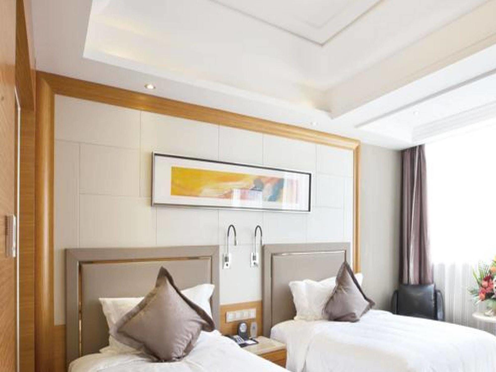 Friend Hotel Shanghai Exteriör bild